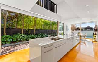 5 Lombardia Way, Karaka