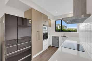 166 Seventh View Avenue, Beachlands