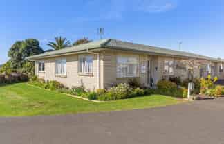 1/8 Village Place, Tuakau