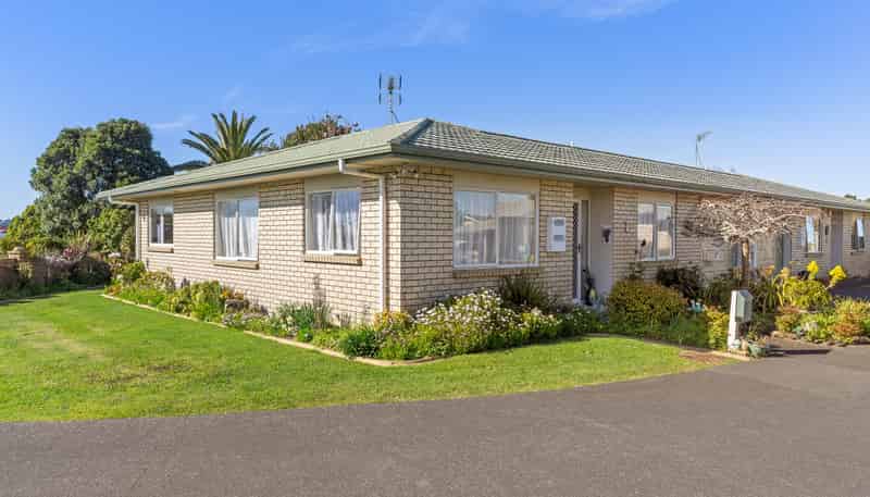 1/8 Village Place, Tuakau