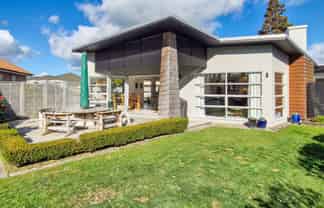 6 The Oaks, Awapuni