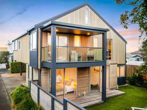 2/43 Princes Street, Northcote Point
