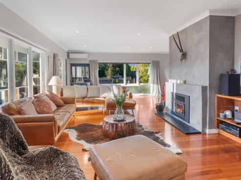 12 Rawene Street, Waikanae