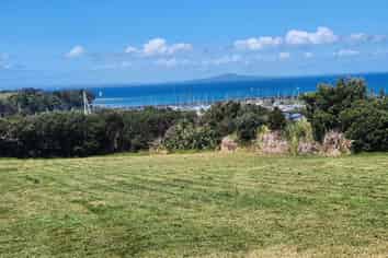 17 Laguna Place, Gulf Harbour