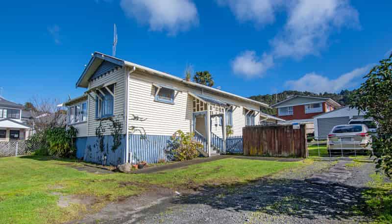 358 Western Hills Drive, Avenues