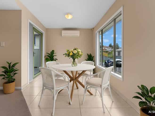2/55 Normanton Street, Glenfield