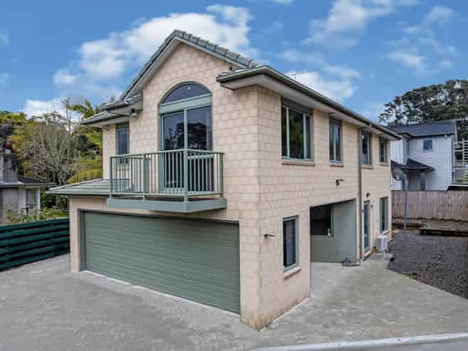 2/55 Normanton Street, Glenfield