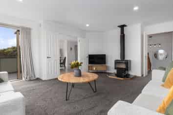 42 Harry Shaw Way, RAUMATI SOUTH