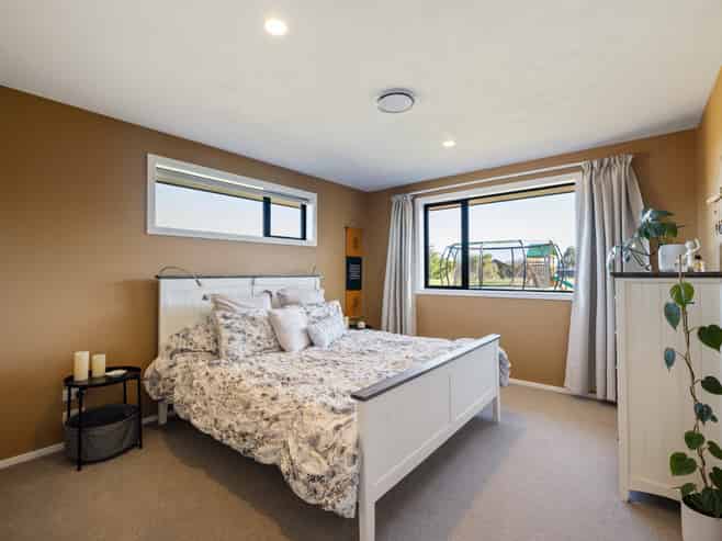 79 Northside Drive, Waikuku Beach