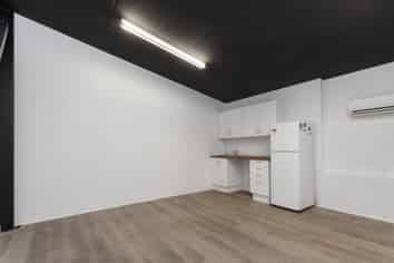 Prime Retail/Office Space