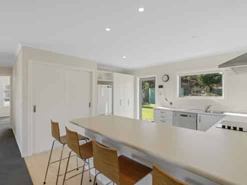 14 Kanuka Drive, Waitarere Beach