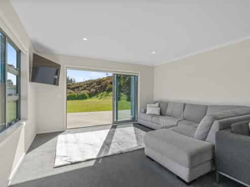 14 Kanuka Drive, Waitarere Beach