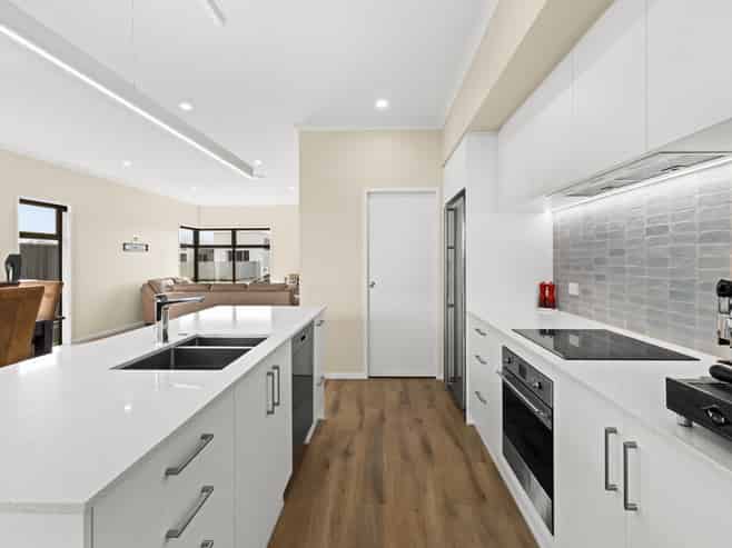 17 Mohaka Street, Poraiti