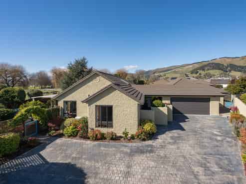 63 Otia Drive, Richmond