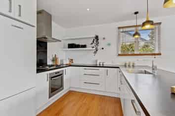 225 Knowles Street, Saint Albans
