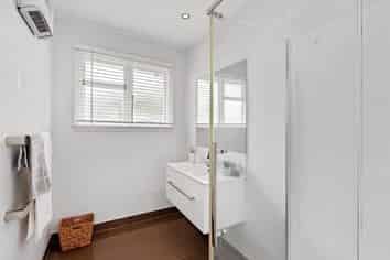 225 Knowles Street, Saint Albans