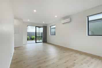 11 Ara Reti, Mangere