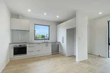 11 Ara Reti, Mangere
