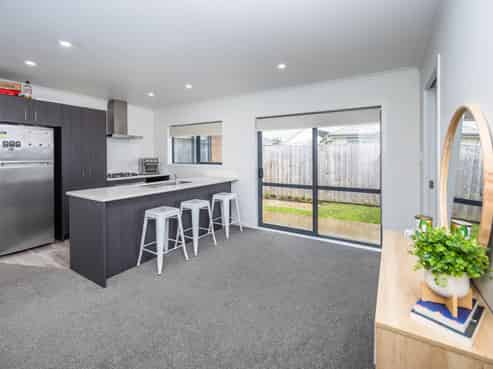 1/82 Bruce Avenue, Glenview