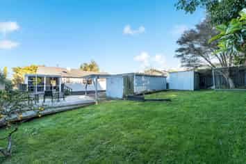 60 Hilling Street, Titirangi