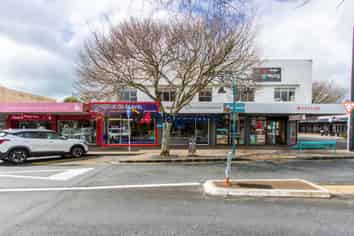Perfectly Positioned Browns Bay Retail