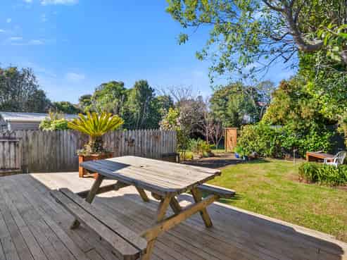 1 Queens Road, Glen Avon