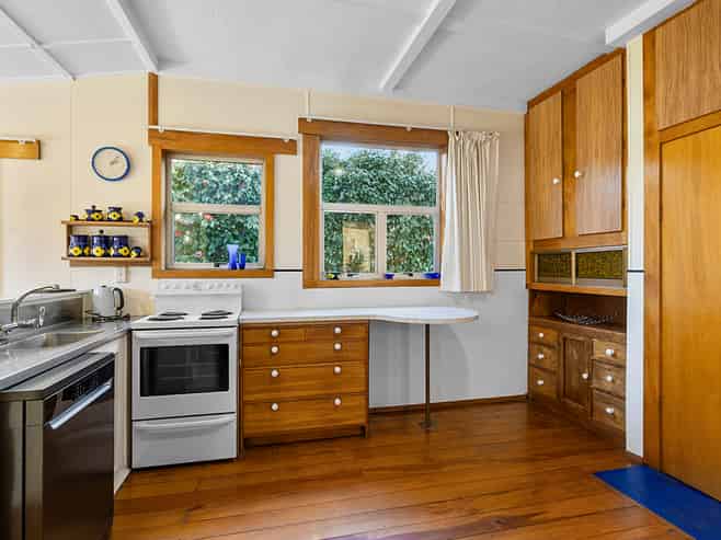 1 Queens Road, Glen Avon