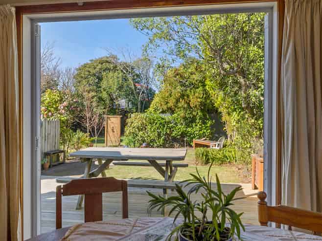 1 Queens Road, Glen Avon