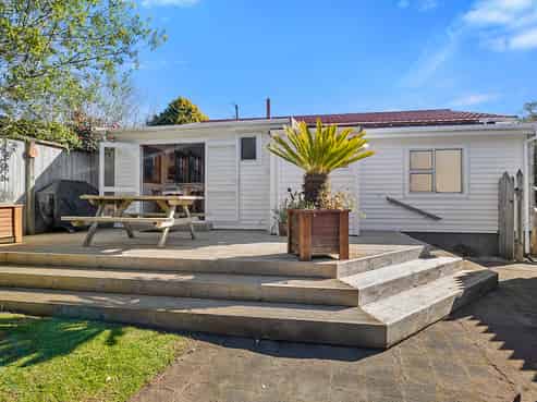 1 Queens Road, Glen Avon
