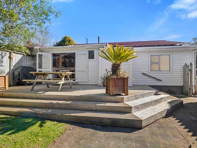 1 Queens Road, Glen Avon