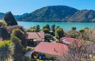 810A Queen Charlotte Drive, Havelock