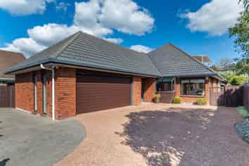 10b Miro Road, Greenlane