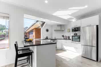 10b Miro Road, Greenlane