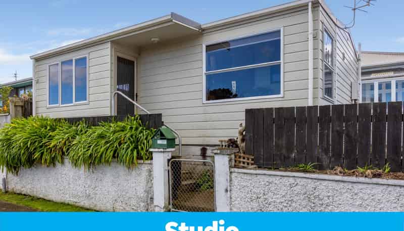9 Mahoe Street, Strandon