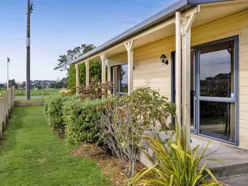 106 Smart Road, Glen Avon