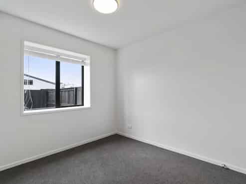 1H/4045 Great North Road, Glen Eden