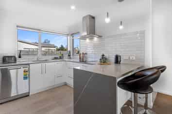 3 Kakapo Lane, Redwood