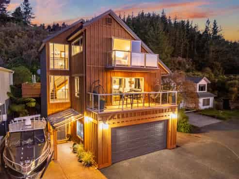 9A McCarthy Grove, Clouston Park