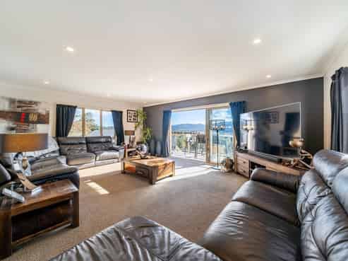 9A McCarthy Grove, Clouston Park