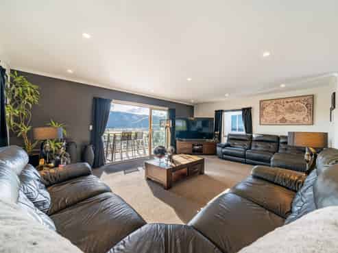 9A McCarthy Grove, Clouston Park