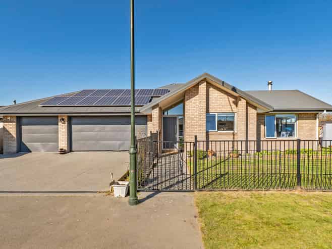 12 Fibonacci Way, LEESTON