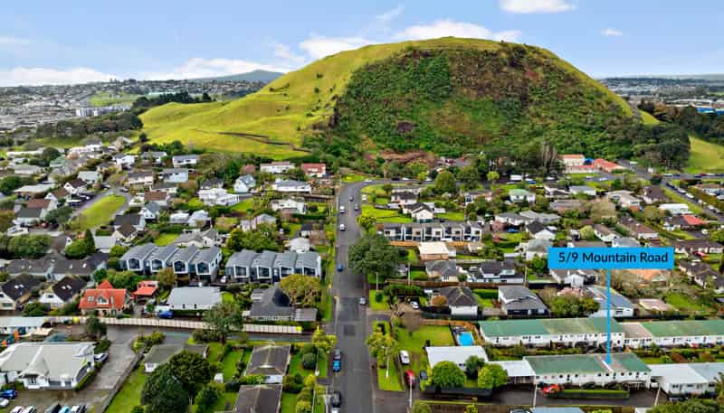 5/9 Mountain Road, Mount Wellington