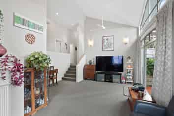 22 Cinnabar Place, Westgate