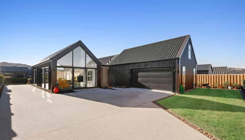 11 Lammermoor Street, Wanaka