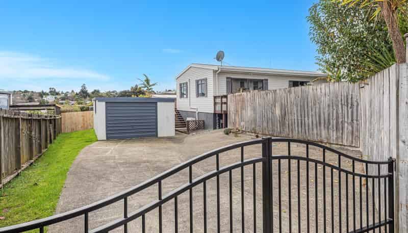 8A Raumati Crescent, Onerahi