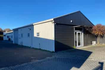 Storage Units and Offices