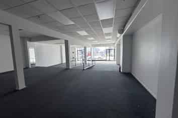 Central Nelson retail