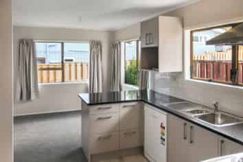 2/54 Stanaway Street, Hillcrest