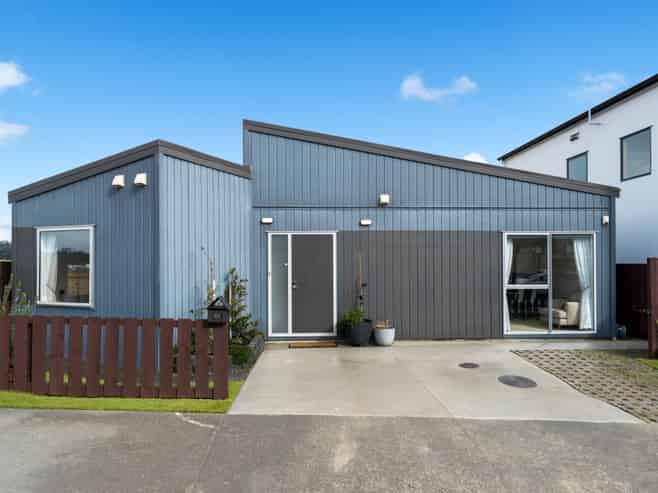 104 Waekahu Road, Westgate