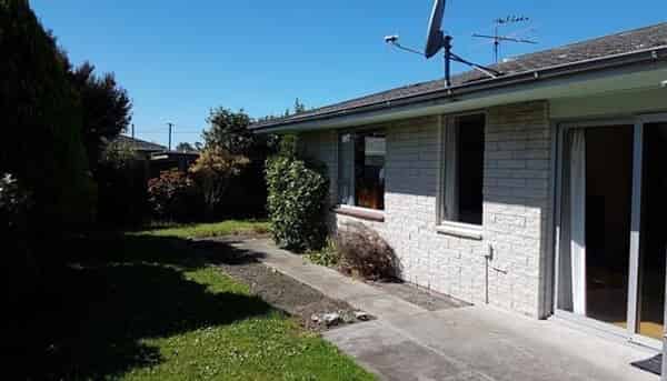 2/336 Wairakei Road, Burnside
